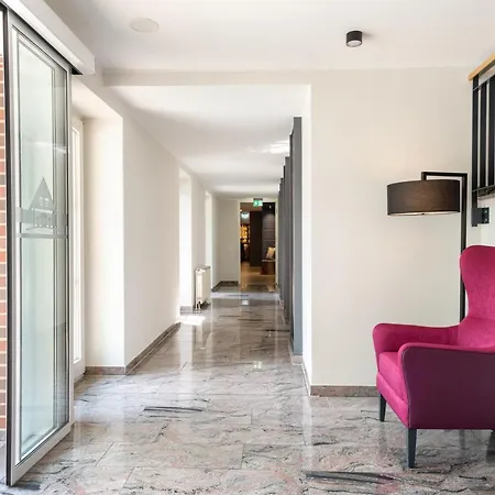 Hotel Rheinischer Hof 4*